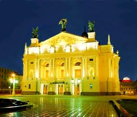 ucraina_teatro_della_opera_di_lviv.jpg