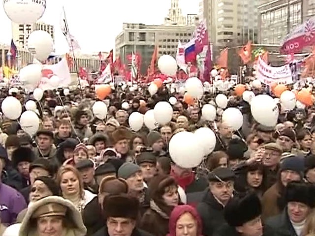 Митинги в москве 2023. Митинг на проспекте Сахарова 2011. Митинг на проспекте Сахарова 24 декабря 2011. Митинг на проспекте Академика Сахарова. Белые шарики на митинге.