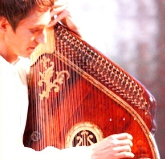 strumento_musicale_tradizionale_ucraina_bandura.jpg